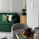 Feel At Home Teczowa Apartamenty Halo